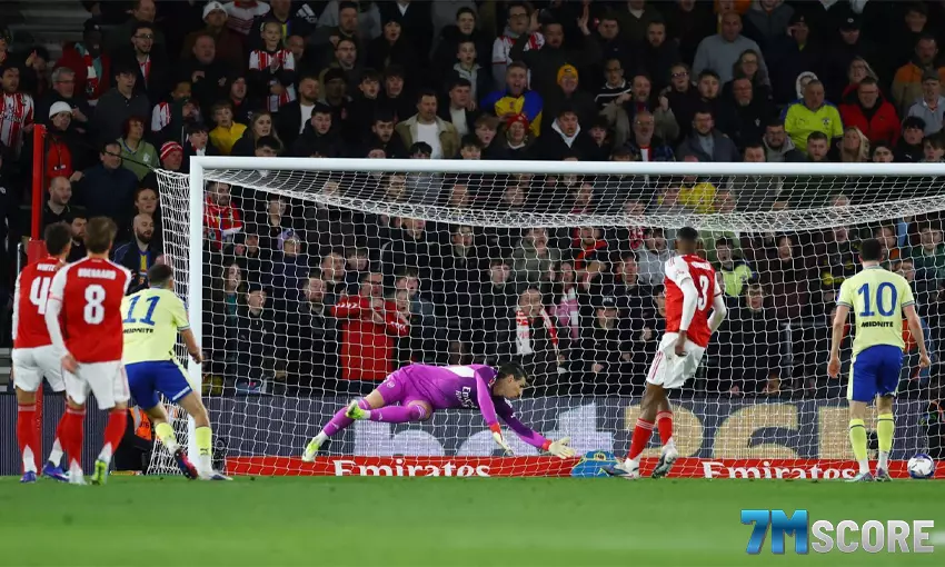 ปืนพัง! เซาธ์แฮมป์ตันเฉือนอาร์เซน่อล 2-1